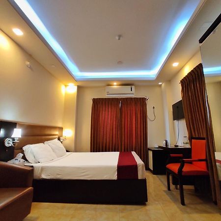 Hotel Gulshan Lake View Dhaka Esterno foto