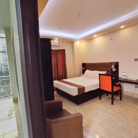 Hotel Gulshan Lake View Dhaka Esterno foto