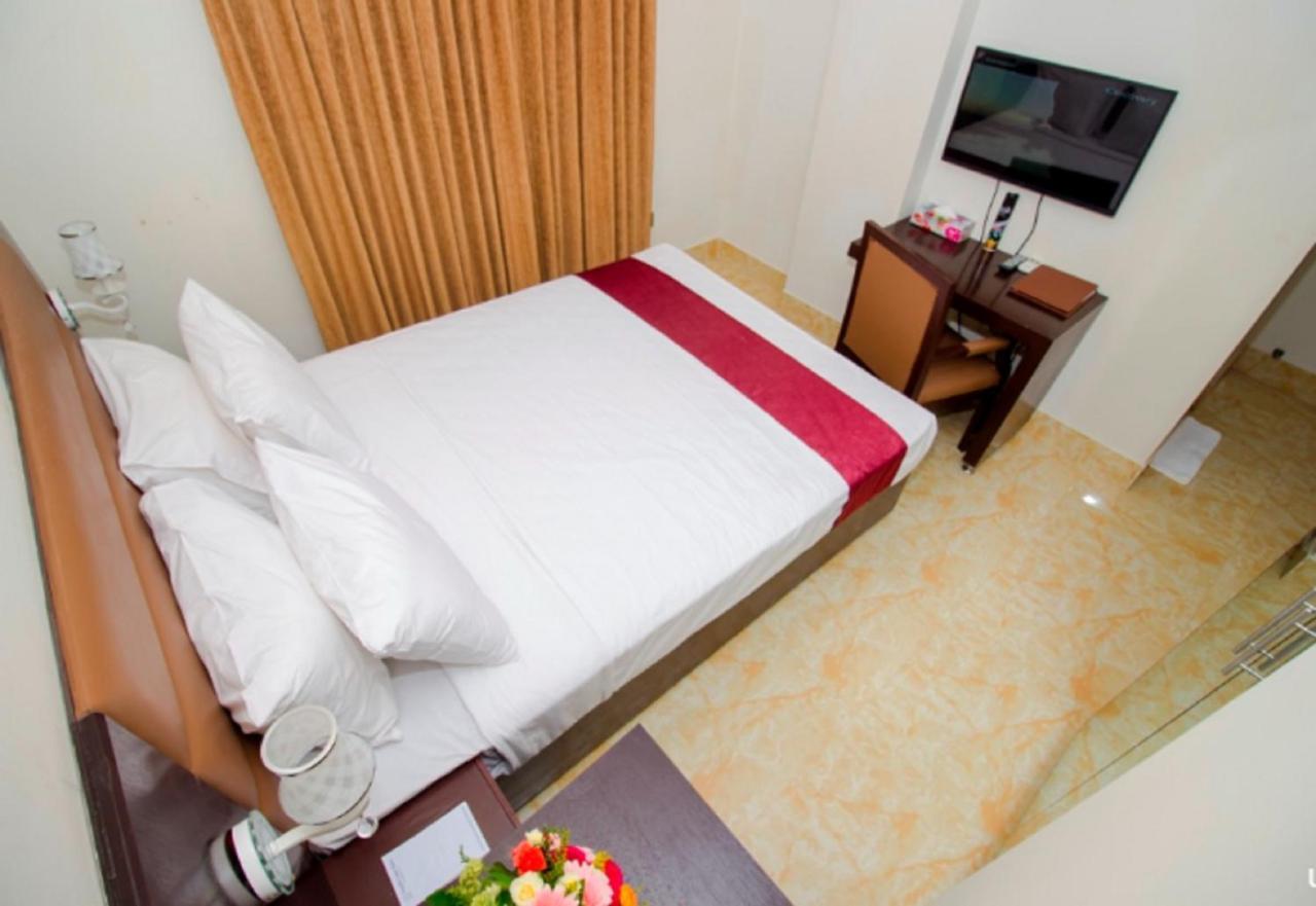 Hotel Gulshan Lake View Dhaka Esterno foto