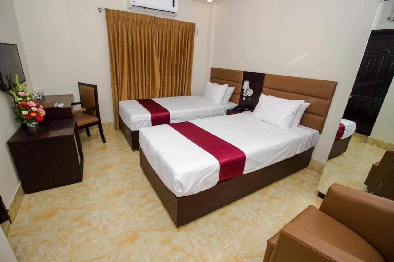 Hotel Gulshan Lake View Dhaka Esterno foto