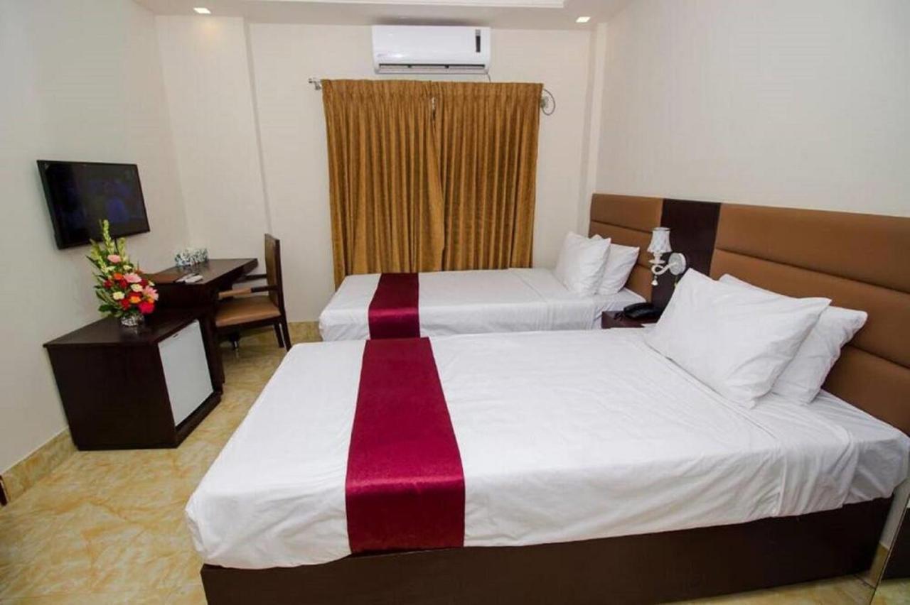 Hotel Gulshan Lake View Dhaka Esterno foto